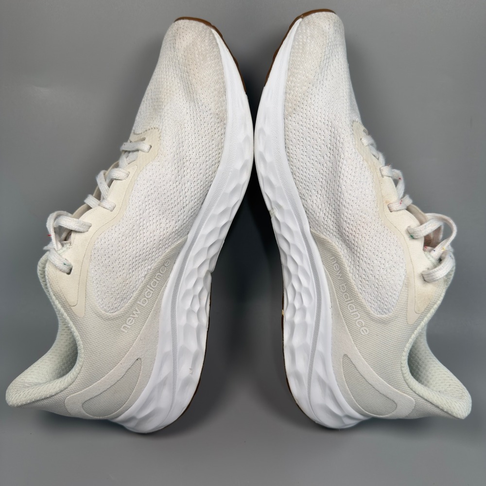 New Balance Fresh Foam Arishi V4 Womens 9.5 9 1/2 B Running Shoes White Orange - Picture 9 of 16